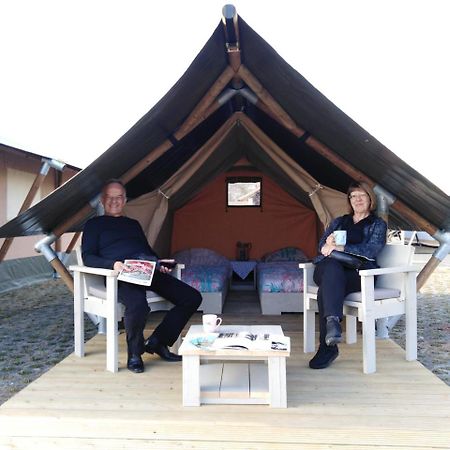 Kamp Romantik - Glamping Лабин Экстерьер фото