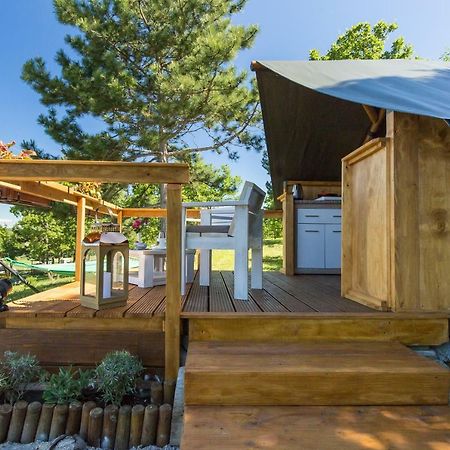 Kamp Romantik - Glamping Лабин Экстерьер фото