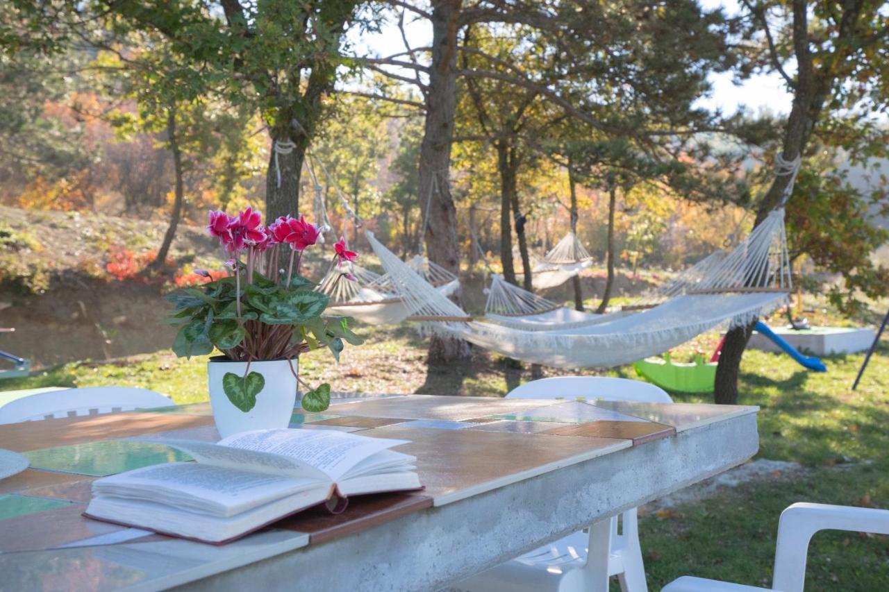 Kamp Romantik - Glamping Лабин Экстерьер фото